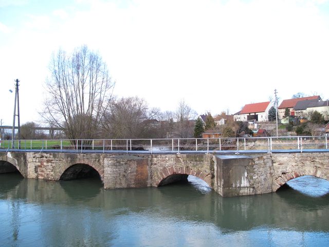 Die Tauberbrücke bei Distelhausen